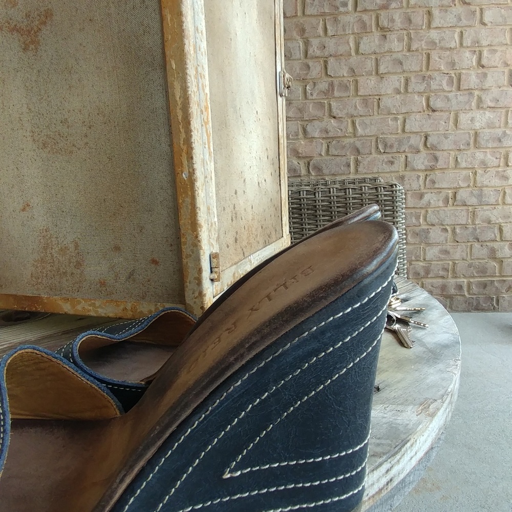 Shoes - Picture 2 of 4
